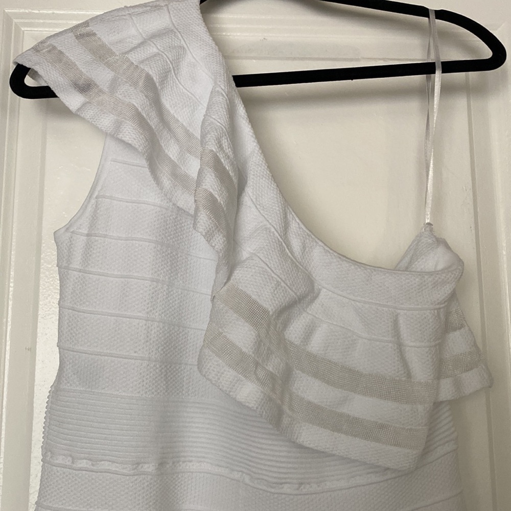 White Ted Baker One Shoulder Dress Size 3 & 4 (8 & 10) NWT - Picture 7 of 10